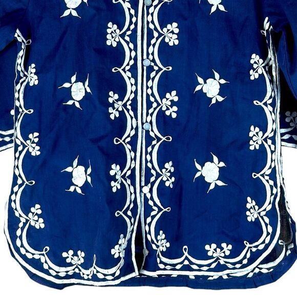 Chuchi Blue and White Embroidered Button Front Top / Cardigan Size Small 📦 - Picture 6 of 7